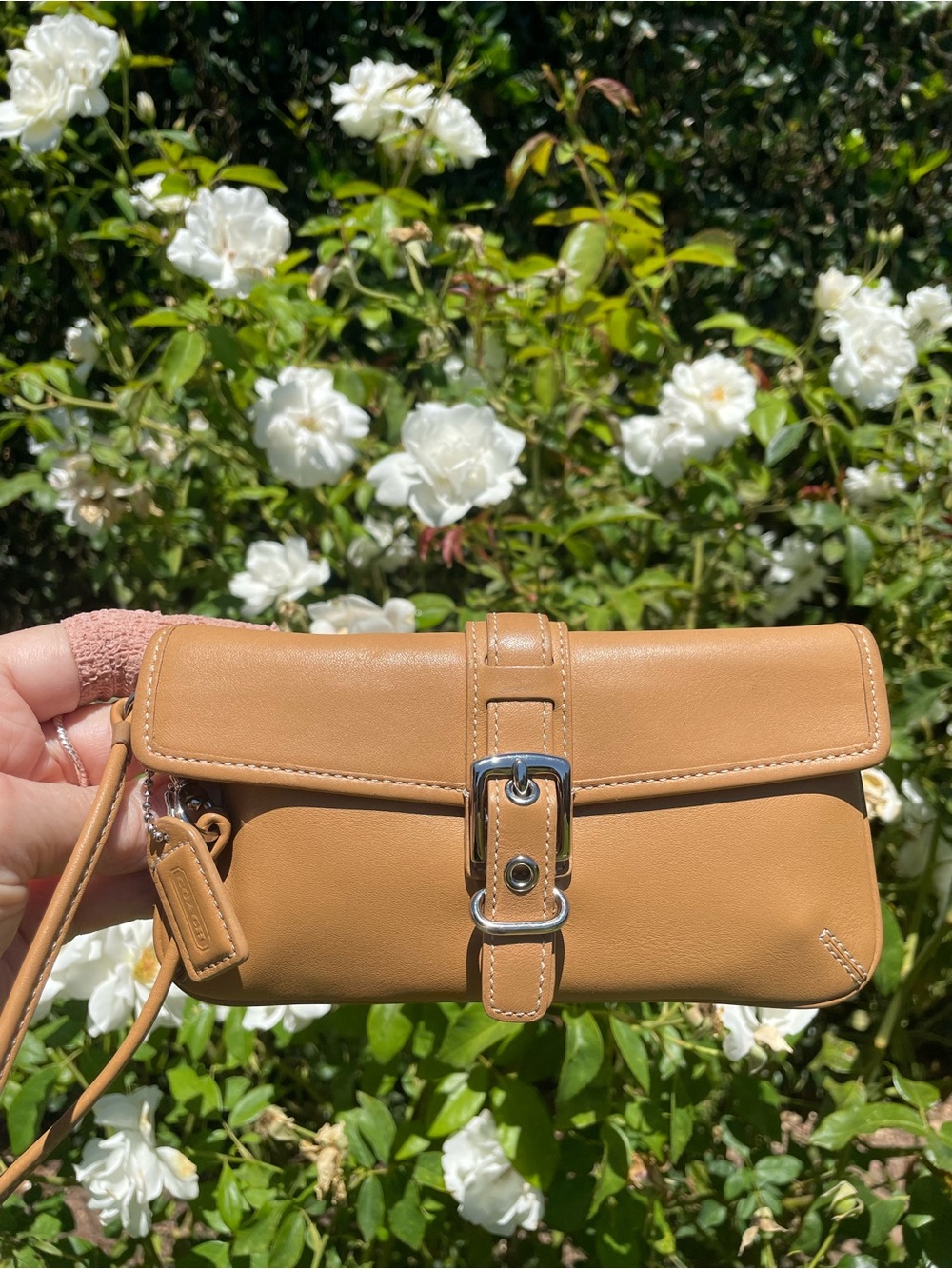 Vintage Coach SoHo Buckle Leather Wristlet Clutch Camel Tan Y2K
